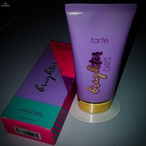 NIB Tarte Brighter Days Highlighting Moisturizer